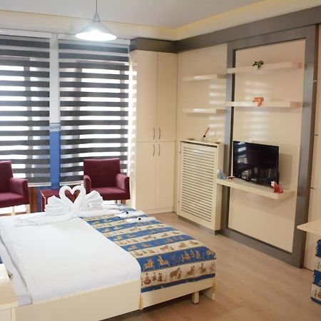 Taksim Daimon Suites Istanbul Bagian luar foto