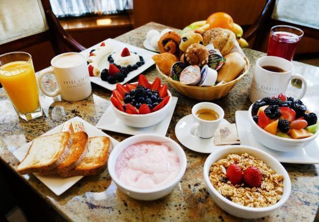 Taksim Daimon Suites Istanbul Bagian luar foto