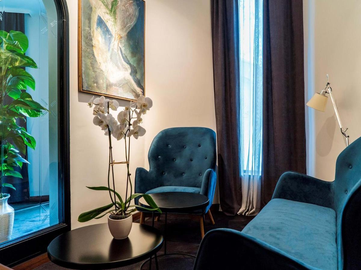 Taksim Daimon Suites Istanbul Bagian luar foto